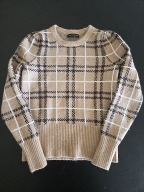 Banana Republic Beige Plaid Crewneck Sweater